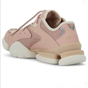 NWT Exclusive Reebok Sneakers - Light Pink/Beige